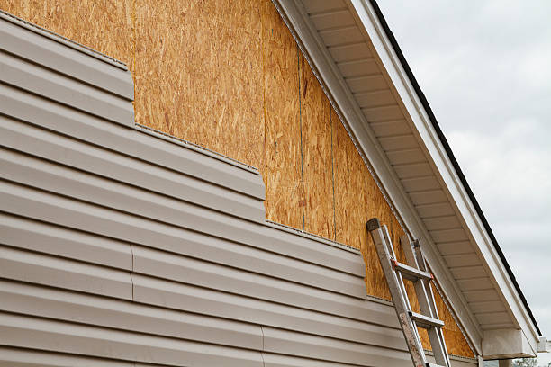 24/7 Emergency Siding Repair experts in Connellsville, PA